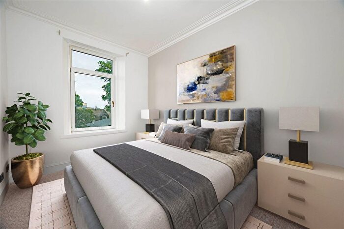 2 Bedroom Flat For Sale In Top Floor Flat, Fonthill Road, Ferryhill, Aberdeen, Aberdeenshire, AB11
