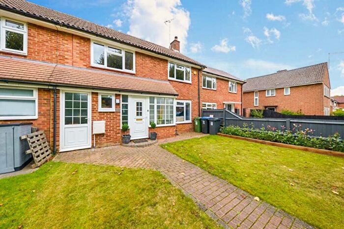 3 Bedroom Terraced House To Rent In Newfield Lane, Hemel Hempstead, Hertfordshire, HP2