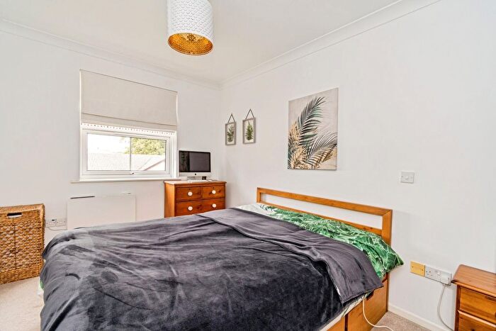 1 Bedroom Flat For Sale In Clifton Road, Southampton, Hampshire, SO15