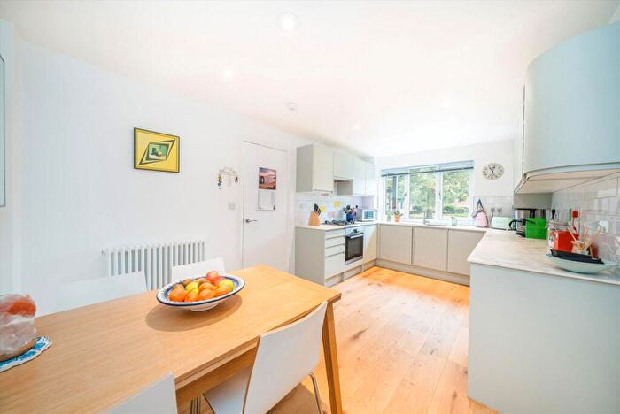 3 Bedroom House For Sale In Braganza Street, Kennington, SE17