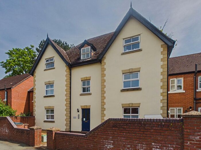 1 Bedroom Flat For Sale In Chelsea Court, Pountney Gardens, Shrewsbury, Shropshire, SY3