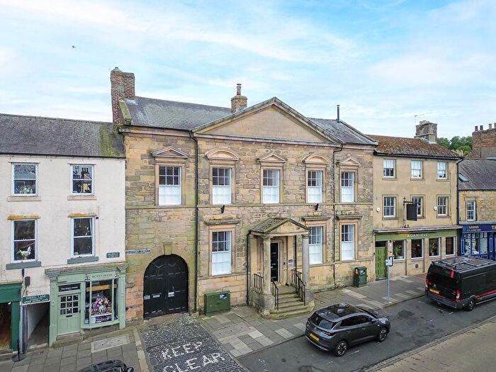 5 Bedroom Character Property For Sale In Clayport Street, Alnwick, Northumberland, NE66