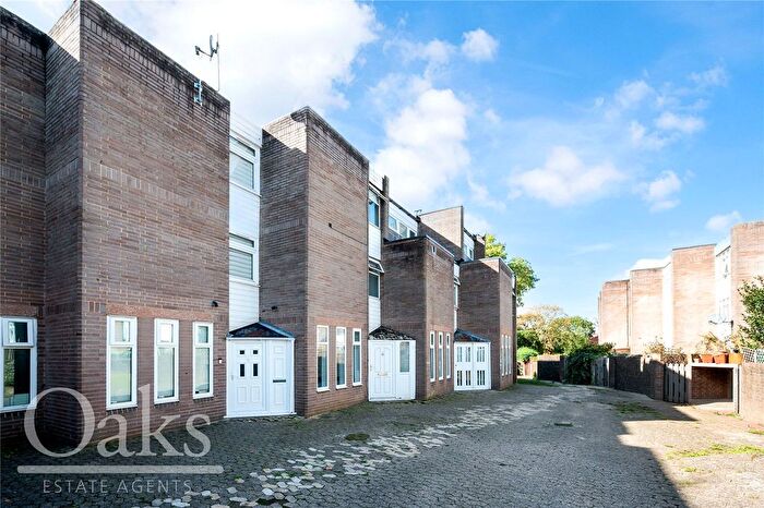 4 Bedroom Detached House For Sale In Coburg Crescent, Tulse Hill, SW2