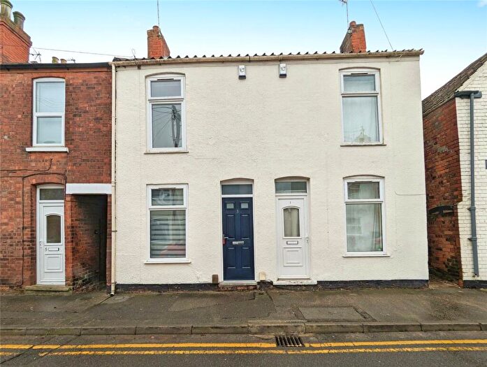 2 Bedroom Terraced House To Rent In Gray Street, Lincoln, Lincolnshire, LN1
