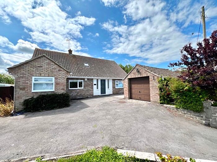 3 Bedroom Detached Bungalow For Sale In Keens Lane, Othery, Bridgwater, TA7