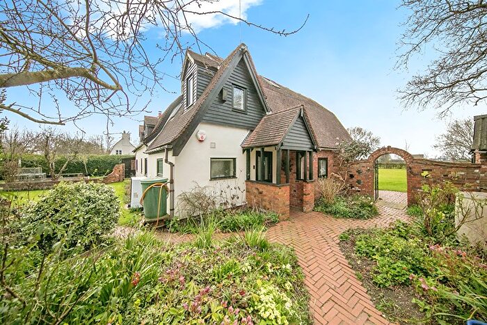 4 Bedroom Detached House For Sale In The Green, Tendring, Clacton-On-Sea, CO16