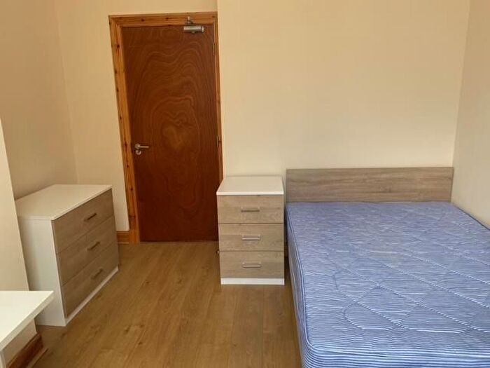 5 Bedroom Flat To Rent In Reform Street, Dundee, DD1