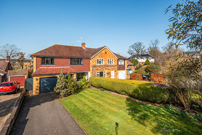 4 Bedroom Semi Detached House For Sale In The Greenwood, Guildford, GU1