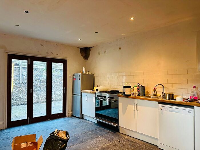 5 Bedroom End Of Terrace House To Rent In Carlton Avenue, Ramsgate, CT11