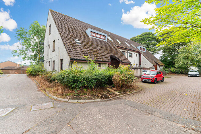 1 Bedroom Flat For Sale In Cairntoul Court, Balloch, Cumbernauld, North Lanarkshire, G68
