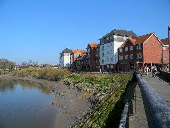 2 Bedroom Flat To Rent In New Crane Street, Chester, CH1