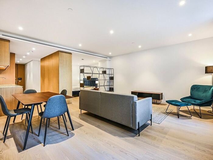 Apartment To Rent In Park Drive, Canary Wharf, E14