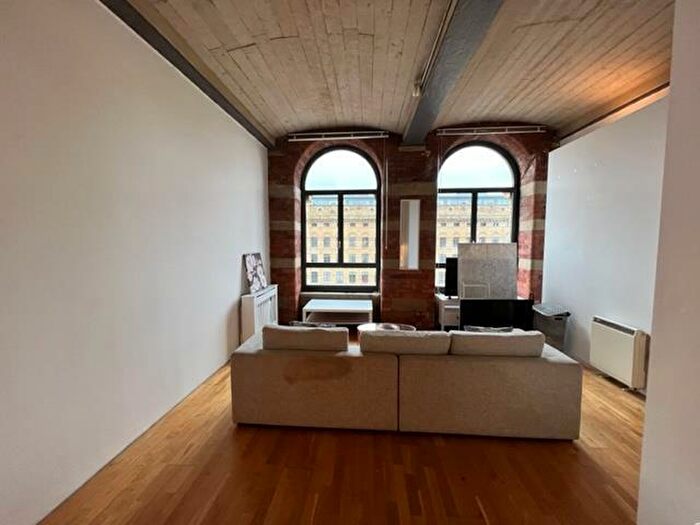 1 Bedroom Flat To Rent In Velvet Mills, Bradford, BD9