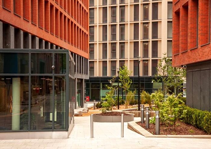 2 Bedroom Apartment For Sale In Manchester New Square, Whitworth Street, Manchester, M1