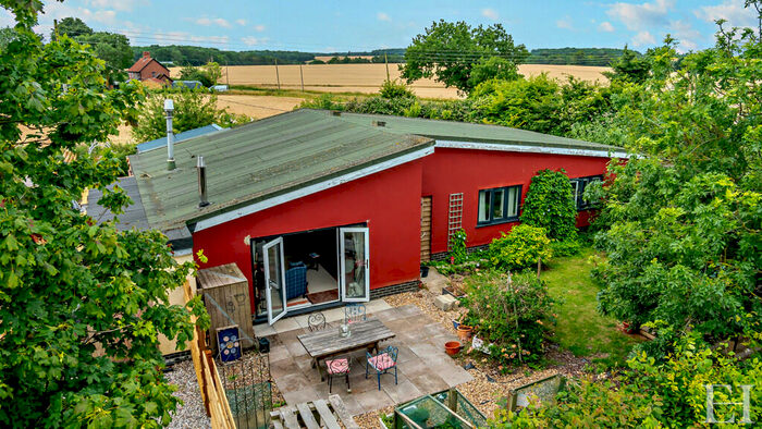 3 Bedroom Detached Bungalow For Sale In Framlingham, Woodbridge, IP13