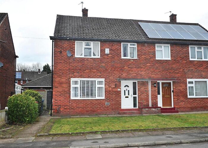 3 Bedroom Semi-Detached House For Sale In Sussex Road, Cadishead, M44