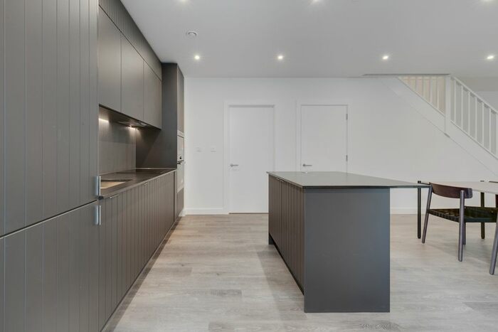 3 Bedroom Flat To Rent In Cherry Park Lane, London, E20