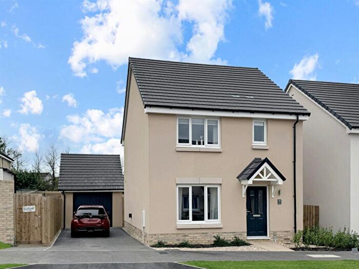 3 Bedroom Detached House For Sale In Isley Way, Yelland, Barnstaple, EX31