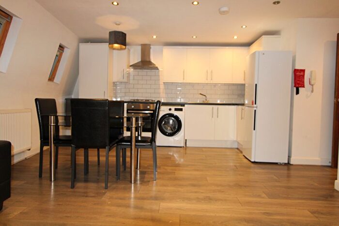 1 Bedroom Flat To Rent In Walworth Road, Walworth, SE17