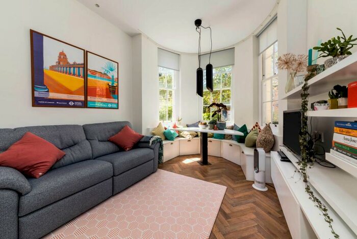 1 Bedroom Flat To Rent In Elderwood Place London, SE27