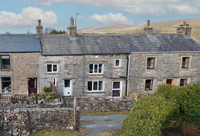 3 Bedroom Terraced House For Sale In Rowe End, Horton-In-Ribblesdale., BD24