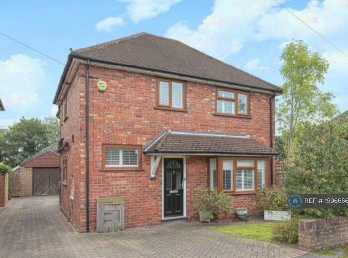 6 Bedroom Detached House To Rent In Ardmore Avenue, Guildford, GU2