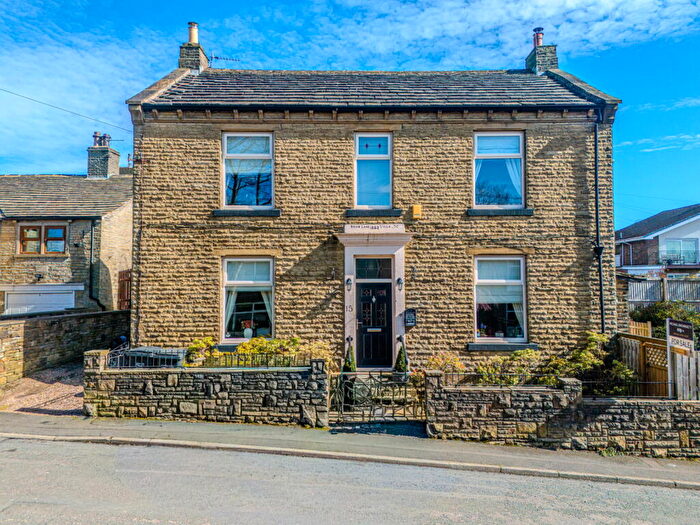 3 Bedroom Detached House For Sale In Brow Lane, Shelf, Halifax, HX3