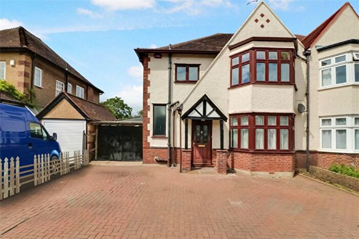 4 Bedroom Semi Detached House To Rent In Wellacre Road, Harrow, HA3