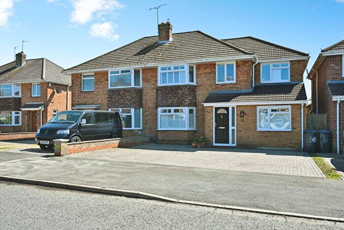 5 Bedroom Semi Detached House For Sale In Ridgeway Road, Upper Stratton, Swindon, SN2