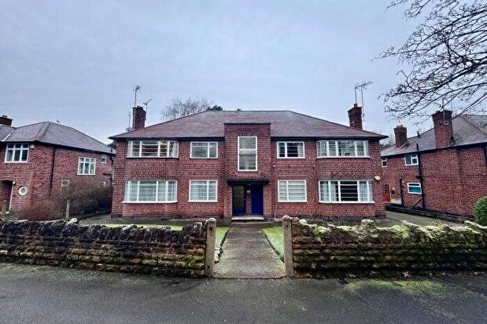 2 Bedroom Flat To Rent In Fishpond Drive, Nottingham, NG7