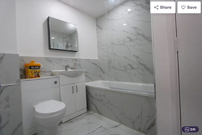 2 Bedroom Flat To Rent In St. Christophers Gardens, Thornton Heath, CR7