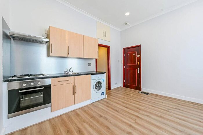 1 Bedroom Flat To Rent In Rectory Road, Stoke Newington, London, N16