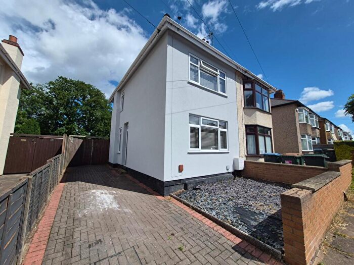3 Bedroom Semi-Detached House For Sale In Limetree Avenue, Coventry, CV4