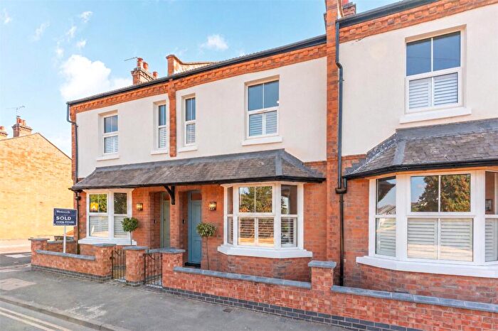 3 Bedroom Terraced House For Sale In Old Milverton Road, Leamington Spa, Warwickshire, CV32