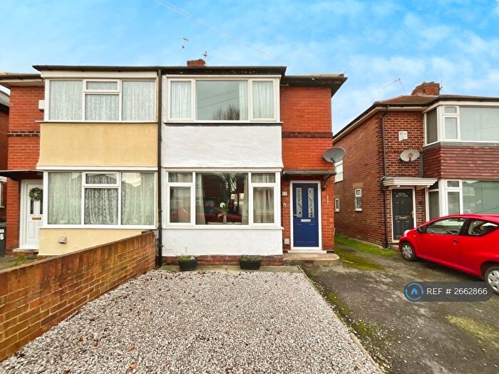 3 Bedroom Semi-Detached House To Rent In Hawke Road, Doncaster, DN2