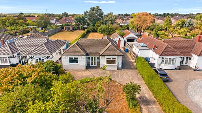 3 Bedroom Bungalow For Sale In Louth Road, Scartho, N E Lincs, DN33