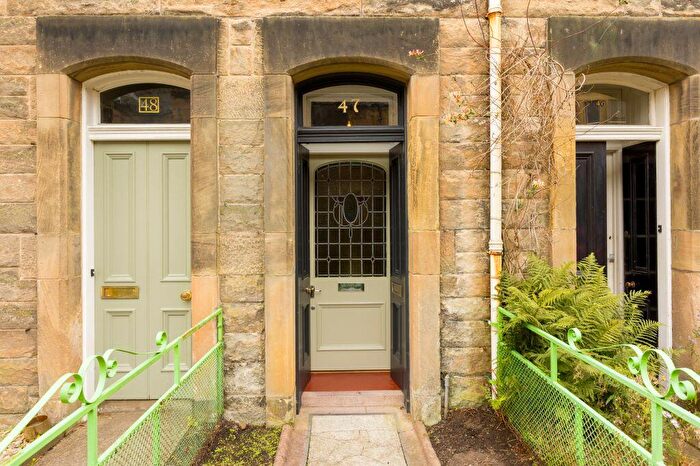 2 Bedroom Flat For Sale In Briarbank Terrace, Edinburgh, EH11