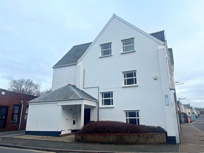 2 Bedroom Apartment To Rent In Bear Street, Barnstaple, Devon, EX32