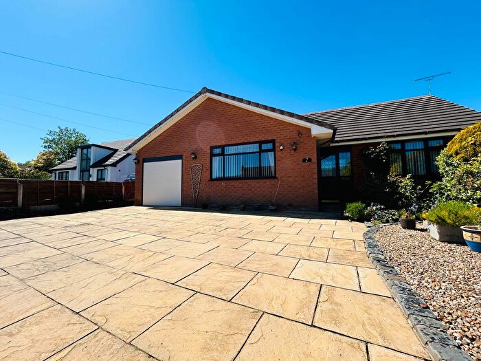 3 Bedroom Detached Bungalow For Sale In Willow Close, Lymm, WA13