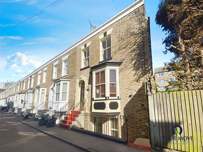 3 Bedroom End Of Terrace House To Rent In Shaftsbury Street, Ramsgate, Kent, CT11
