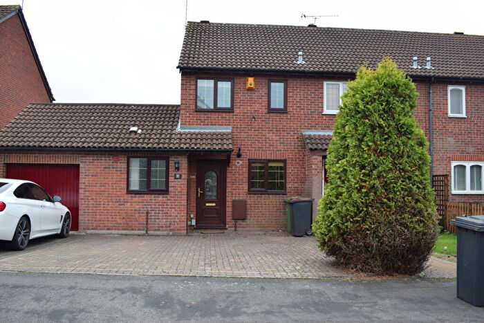 3 Bedroom Terraced House To Rent In Clovelly Way, Nuneaton, CV11