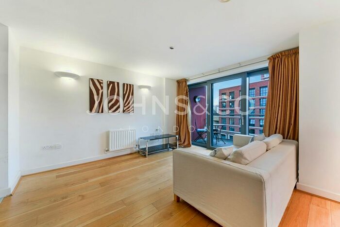 1 Bedroom Flat To Rent In Toronto House, Maple Quays, London, SE16