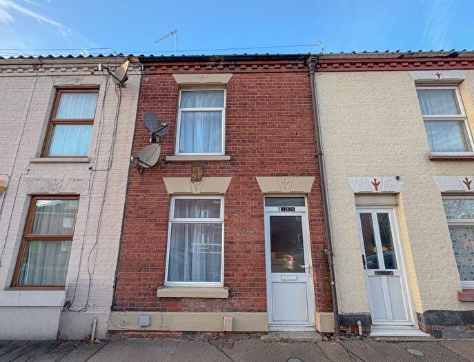 2 Bedroom Terraced House For Sale In Sprowston Road, Norwich, Norfolk, NR3