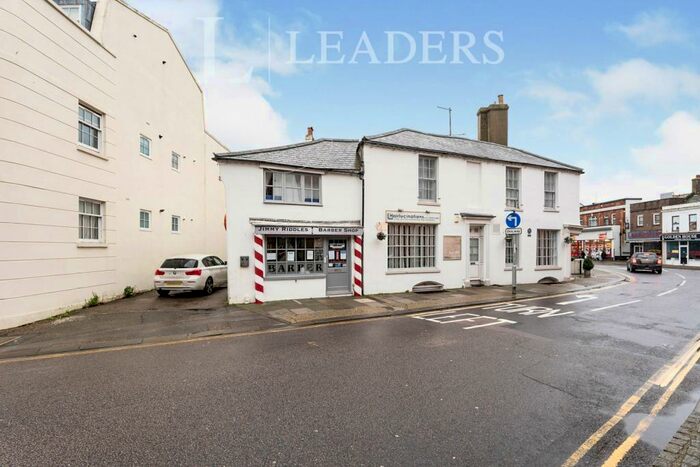 1 Bedroom Flat To Rent In Surrey Street, Littlehampton, BN17