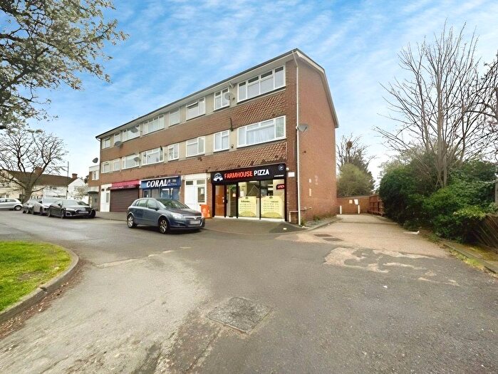 2 Bedroom Flat For Sale In Cookham Road, Maidenhead, Berkshire, SL6