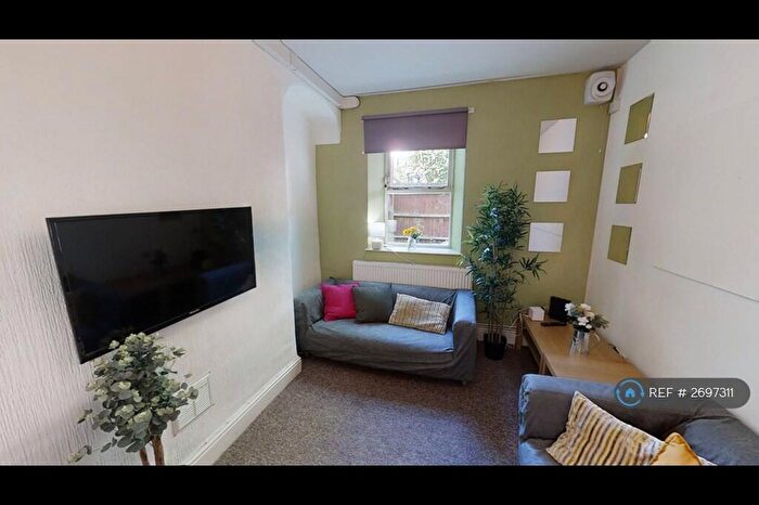 4 Bedroom Flat To Rent In Gloucester Road, Bishopston, Bristol, BS7