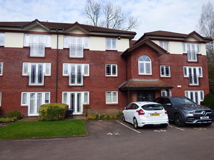 2 Bedroom Apartment To Rent In Carlton Place, Stockport, SK7