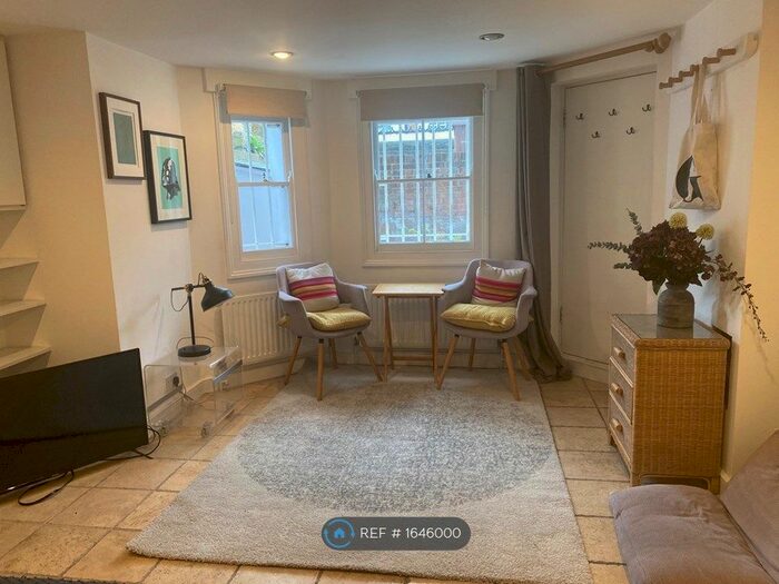 Studio To Rent In Dalston, London, E8