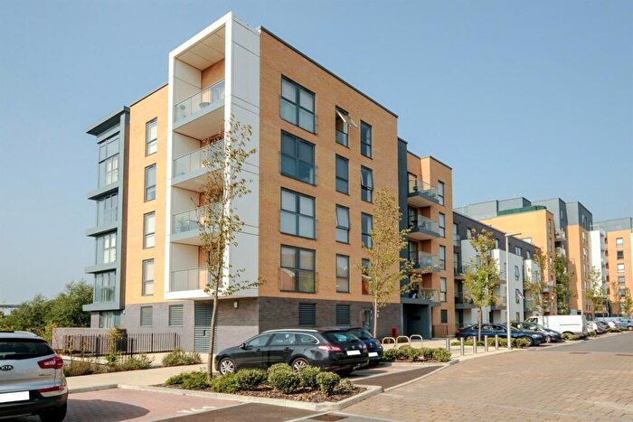 2 Bedroom Apartment To Rent In Cygnet House, Drake Way, Reading, RG2