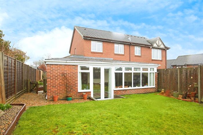 3 Bedroom Semi-Detached House For Sale In Nightingale Walk, Salisbury, SP2